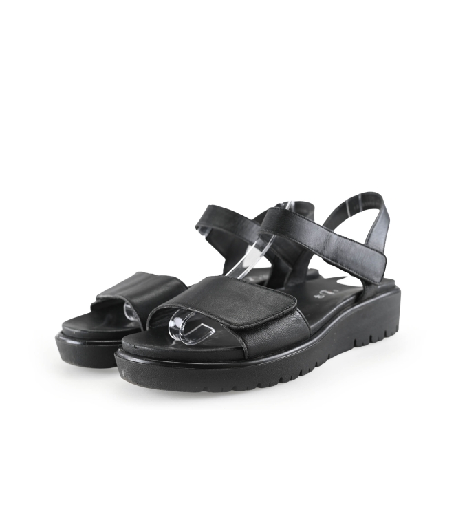 Ara Sandalen