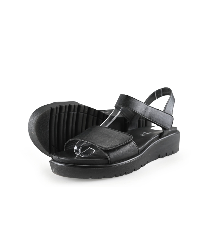 Ara Sandalen