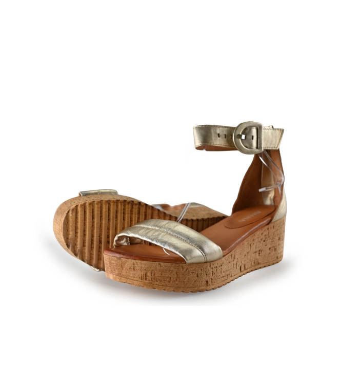 Ayana Sandalen