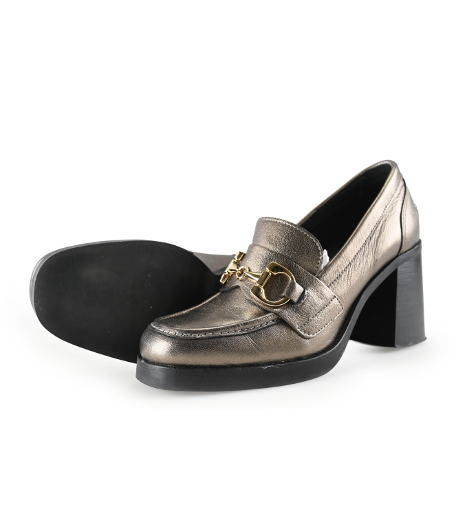 Manfield Pumps
