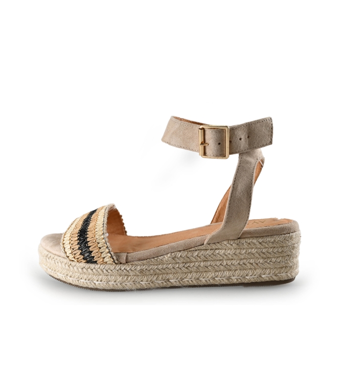 Ayana Sandalen