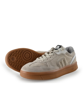 Maruti Sneakers