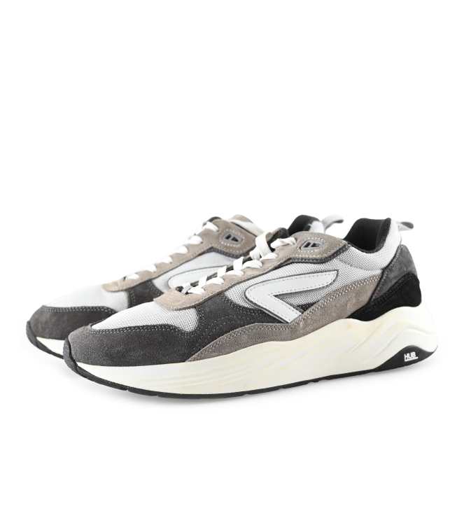 Hub Sneakers