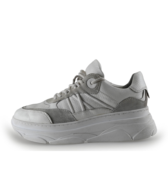 Omoda Sneakers