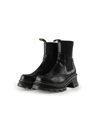 Dr Martens Chelsea boots