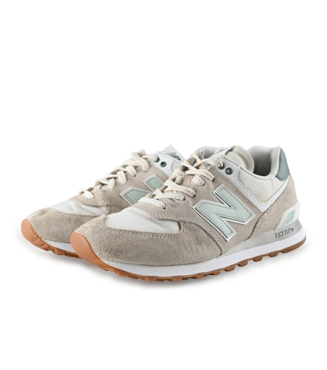 New Balance Sneakers