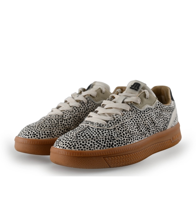 Maruti Sneakers