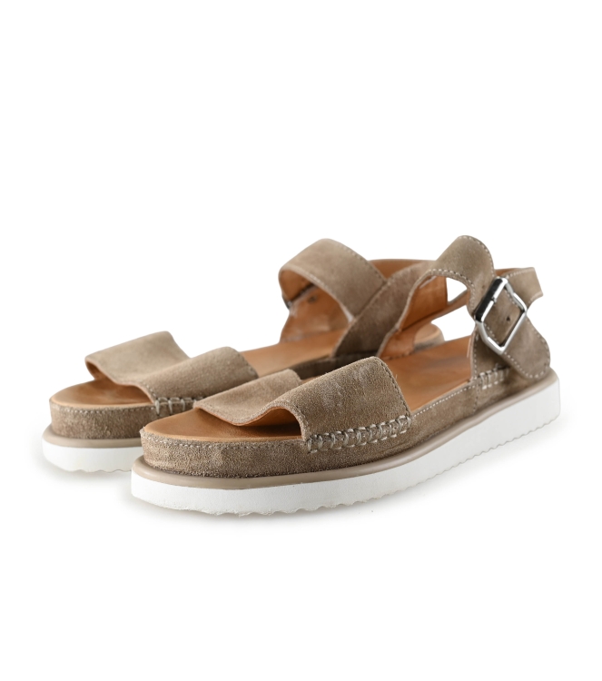 Ayana Sandalen
