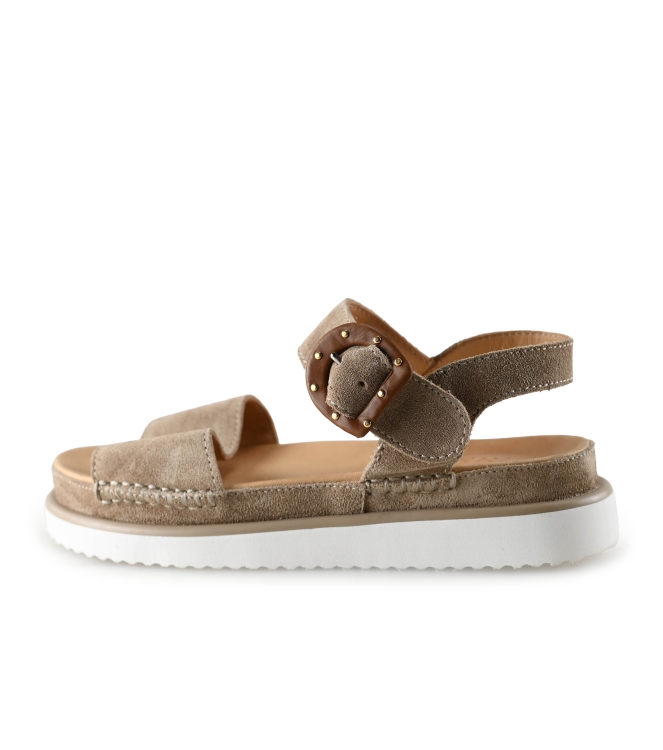 Ayana Sandalen