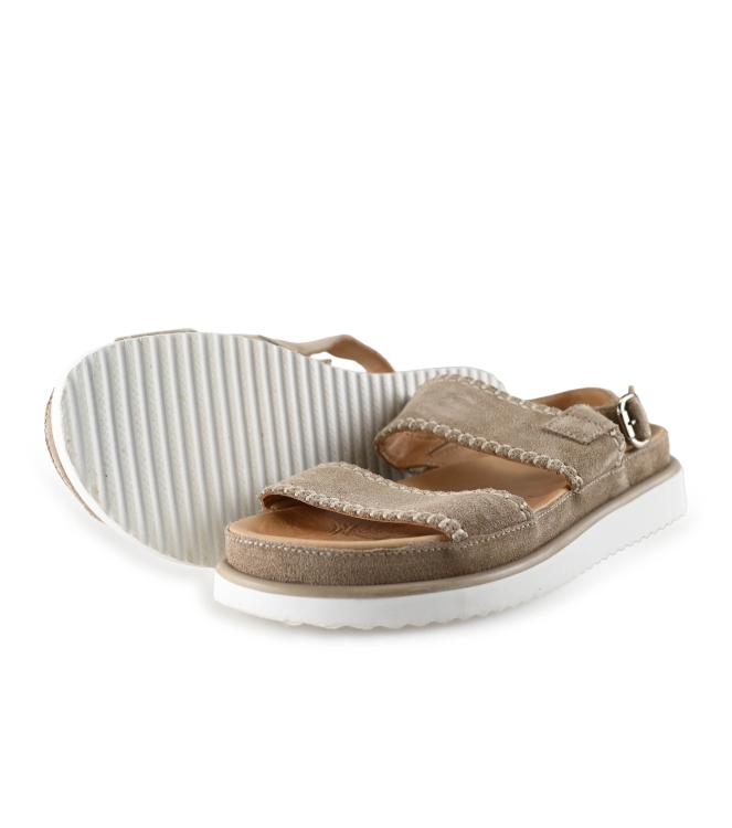 Ayana Sandalen