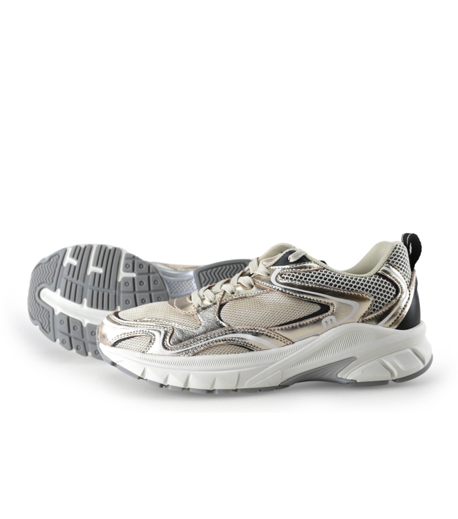 Maruti Sneakers