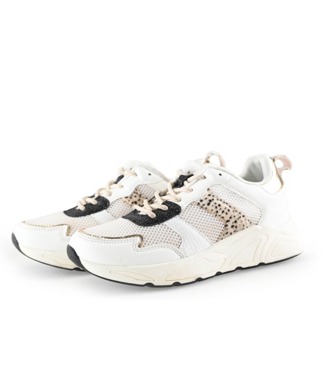 Omoda Sneakers