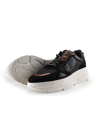 Omoda Sneakers