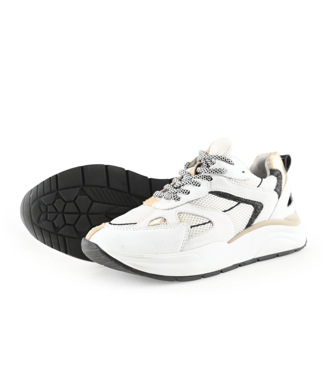 Lina Locchi Sneakers