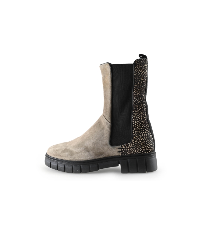 Maruti Chelsea boots