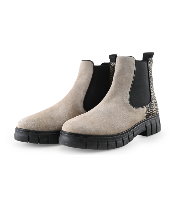 Maruti Chelsea boots