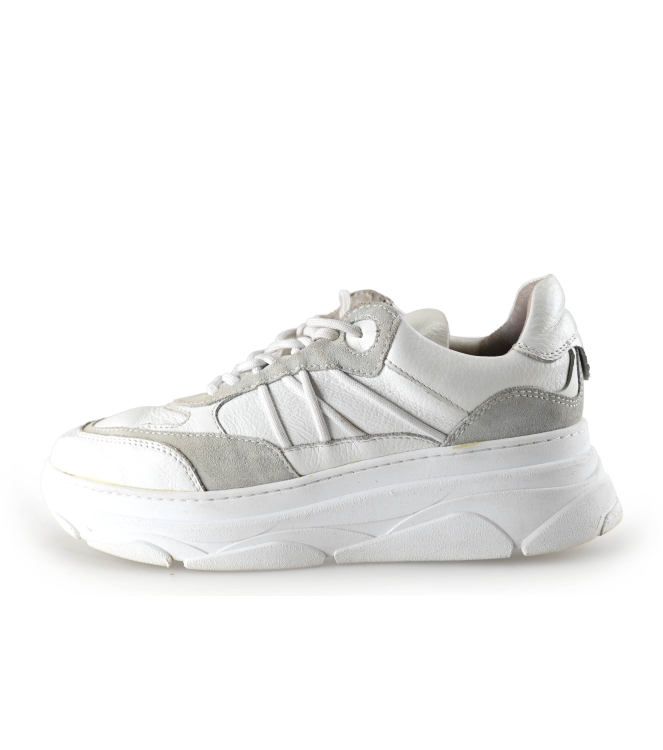 Omoda Sneakers