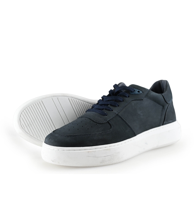 Manfield Sneakers