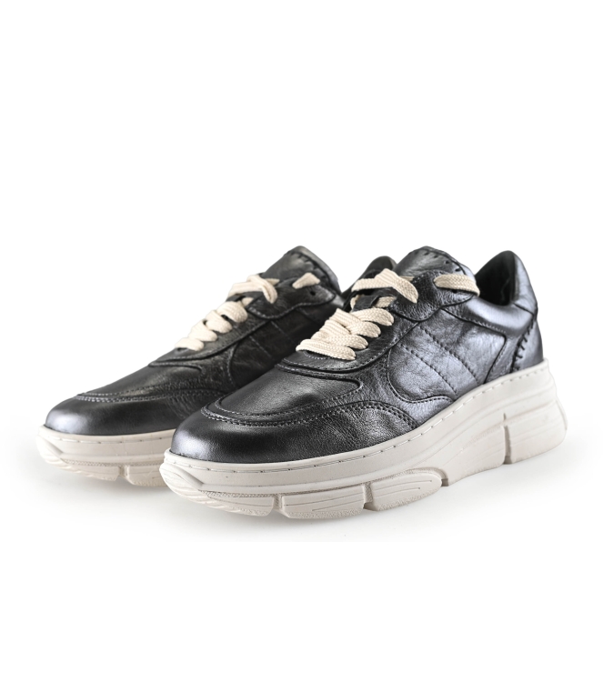 Manfield Sneakers