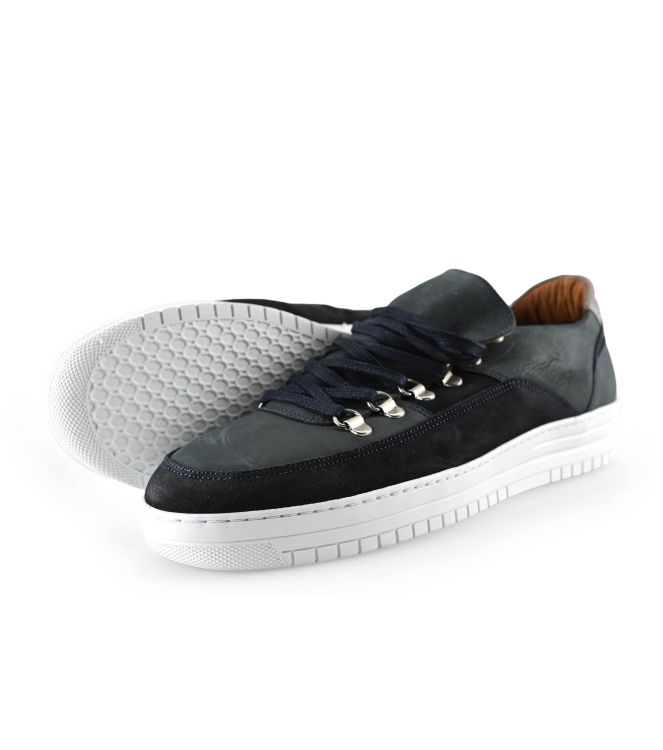 Manfield Sneakers