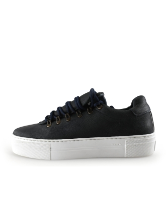 Manfield Sneakers