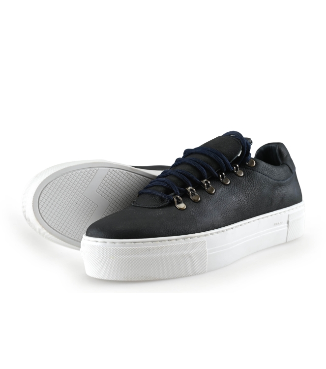 Manfield Sneakers