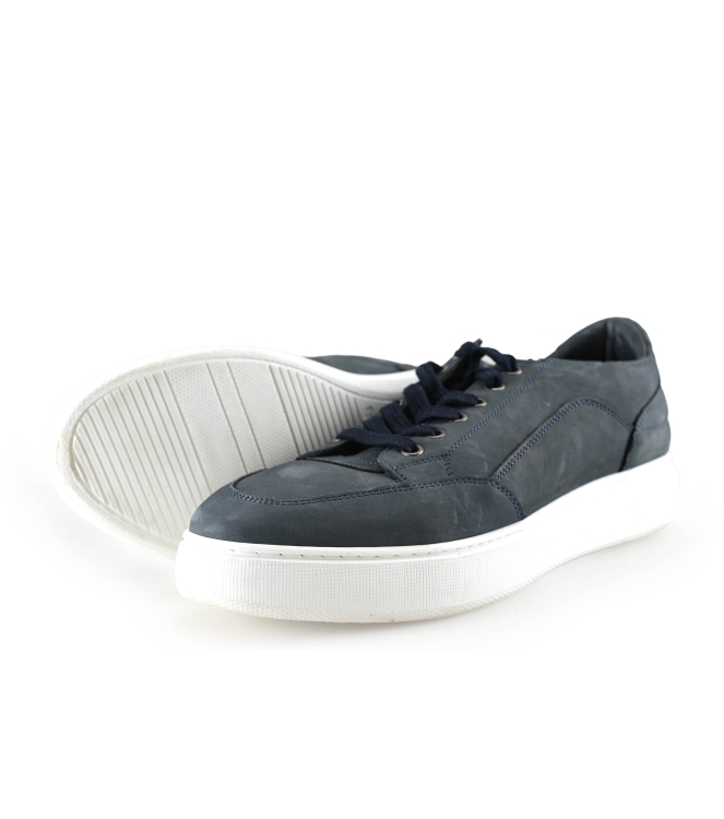 Manfield Sneakers