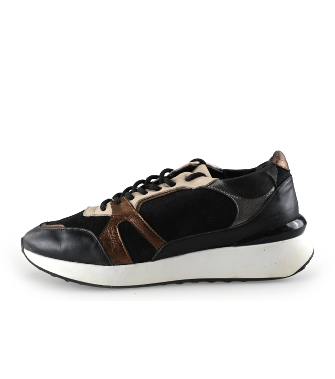 Manfield Sneakers