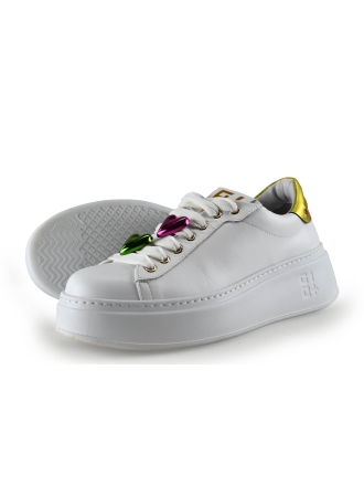 Gio Sneakers