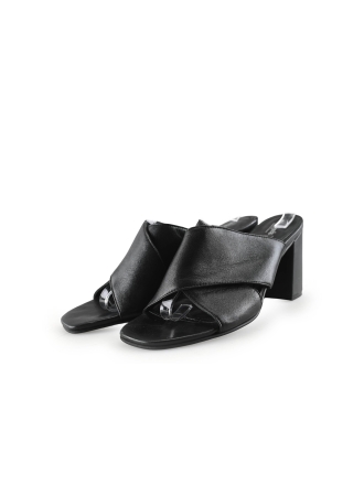 Dockers By Gerli Muiltjes