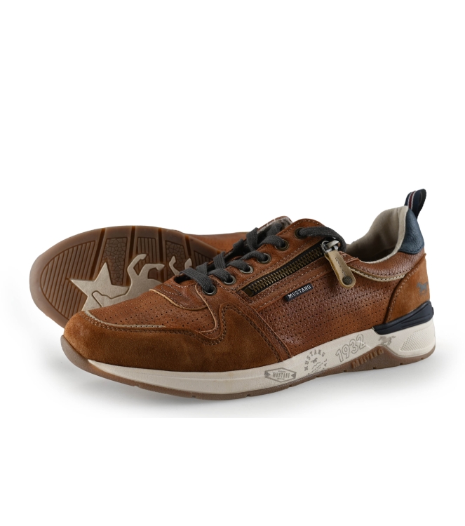 Mustang Sneakers
