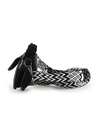 Charm London Schoudertas Zwart 306013