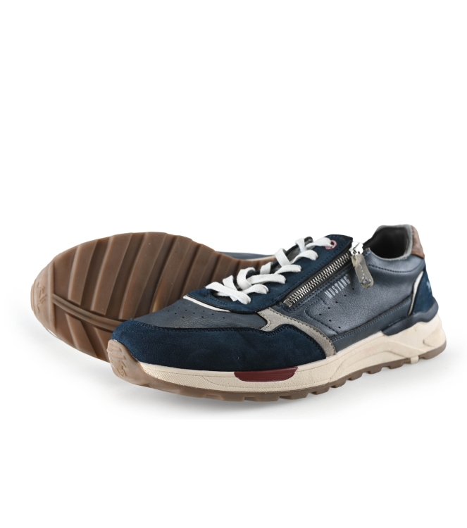 Mustang Sneakers