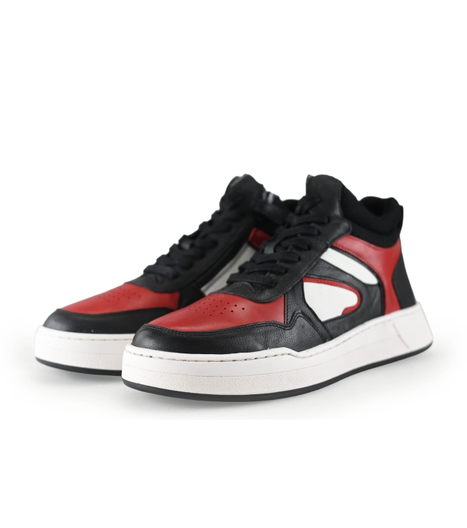 Emily Noah Schoudertas