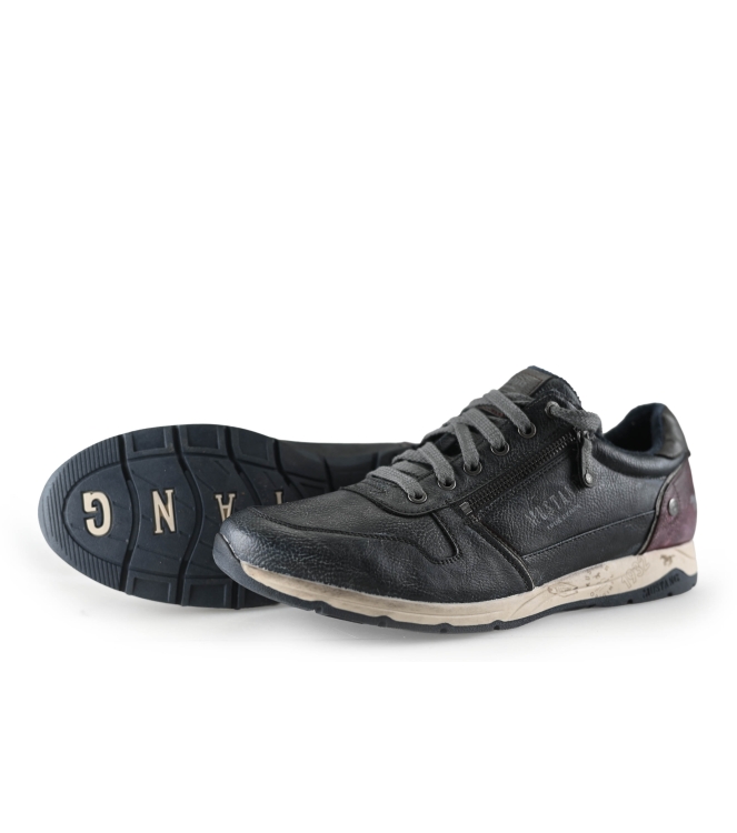 Mustang Sneakers