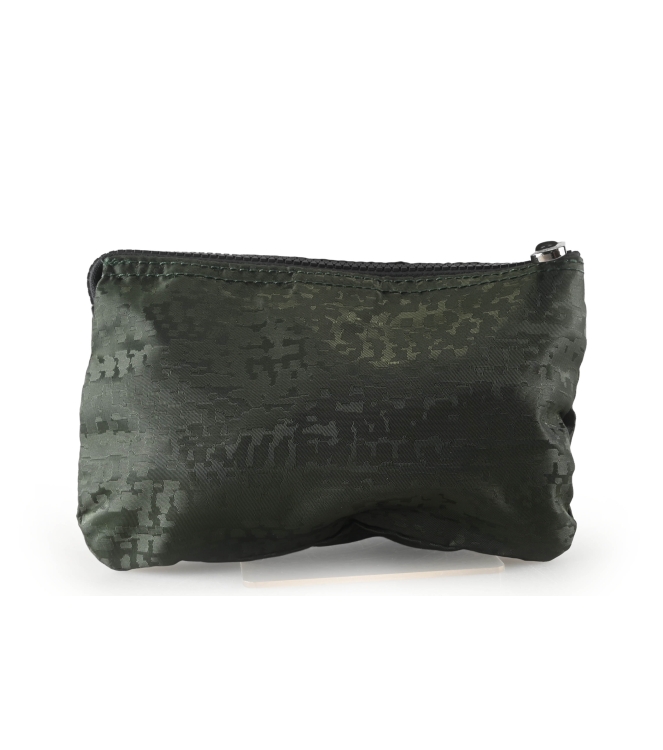 Kipling Clutch
