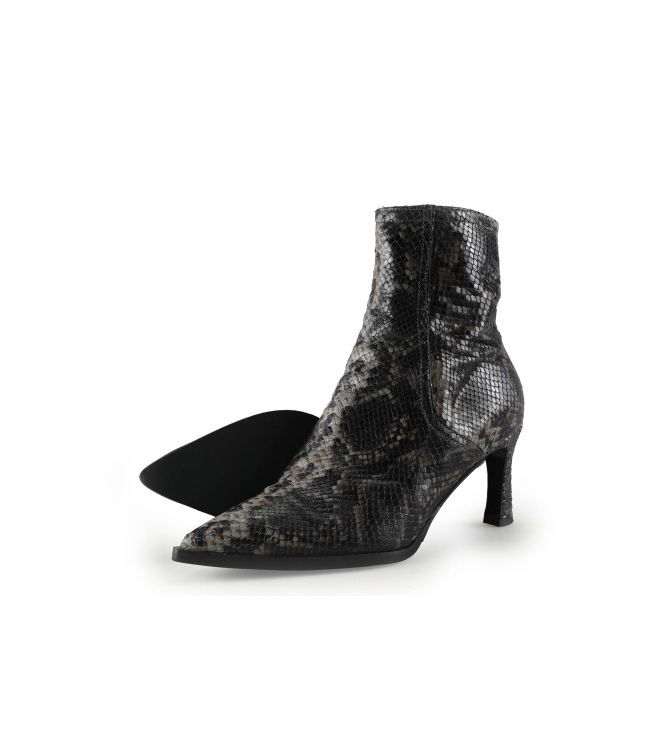 Lina Locchi Enkellaarzen