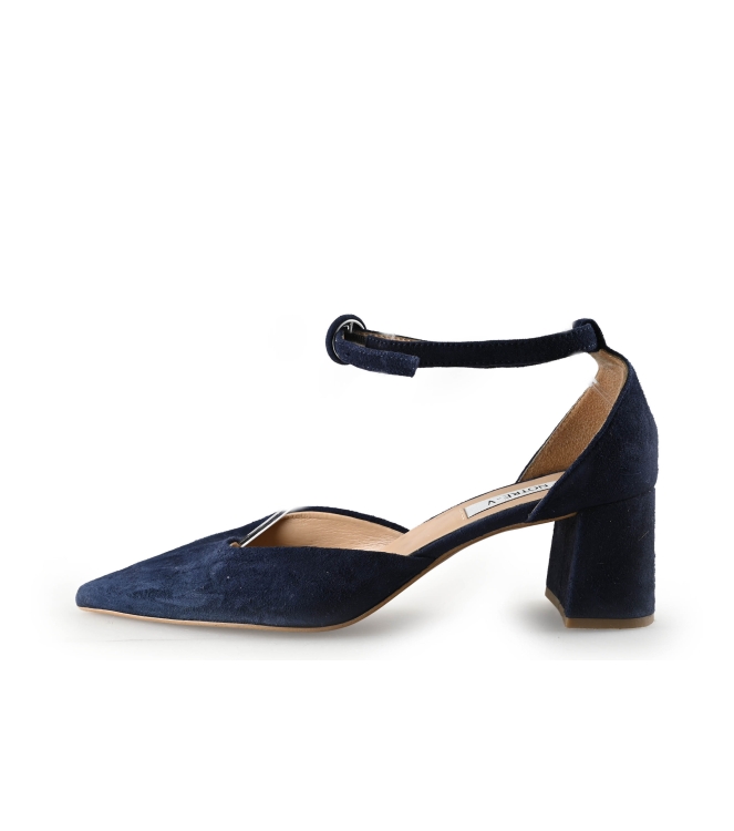 Notre-V Pumps