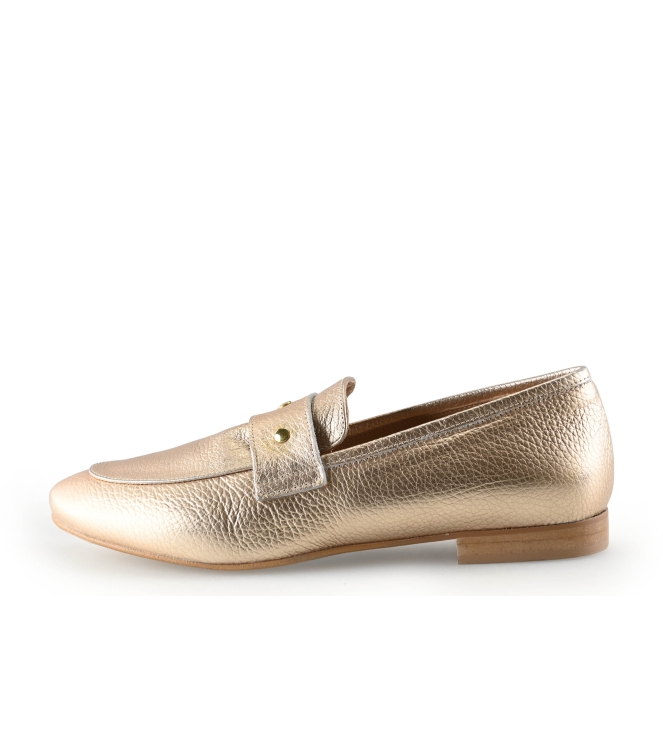 Omoda Loafers