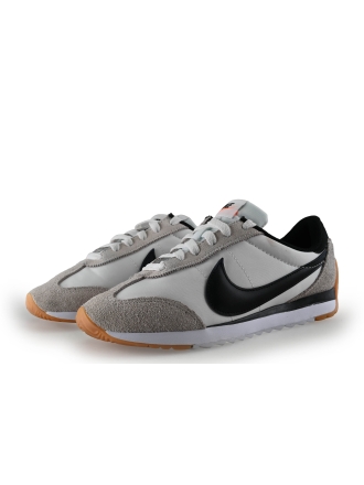 Nike Sneakers Wit 325658
 Maat 38
 