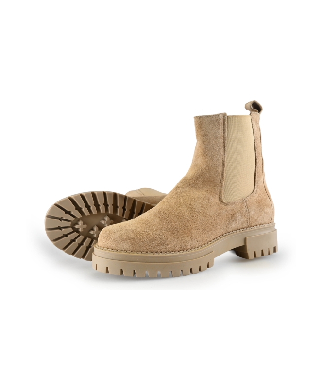 Nelson Chelsea boots