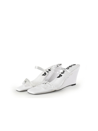 Sacha Muiltjes Wit 327330
 Maat 39
 