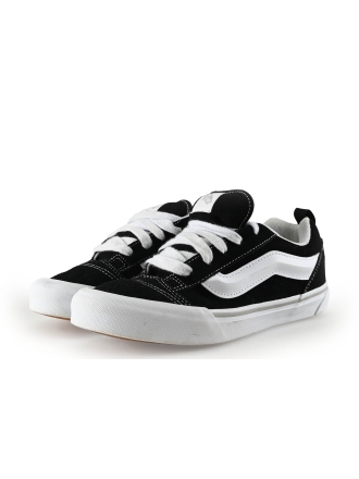 Vans Sneakers Zwart 328805
Maat 37