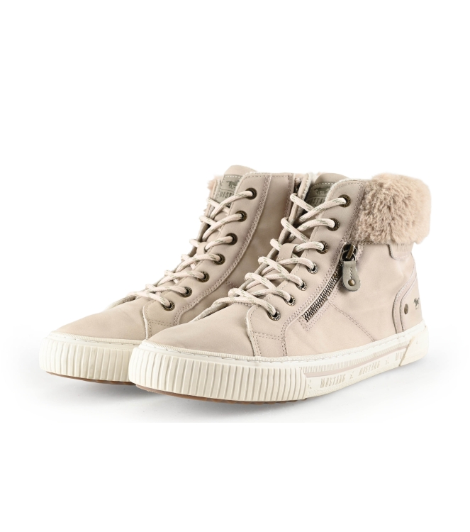 Mustang Sneakers