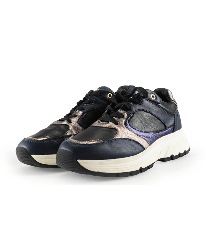 Manfield Sneakers