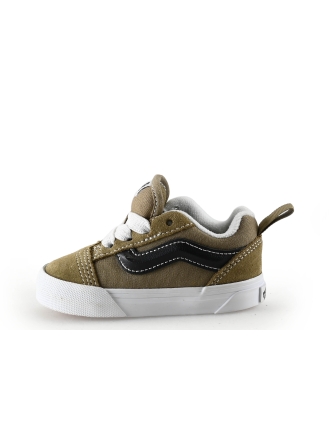 Vans Sneakers Bruin 330865
 Maat 21
 