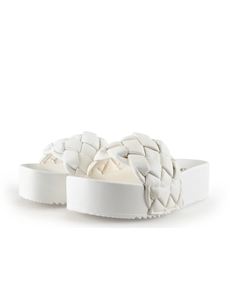 New Cult Slippers Wit 331366
 Maat 40
 