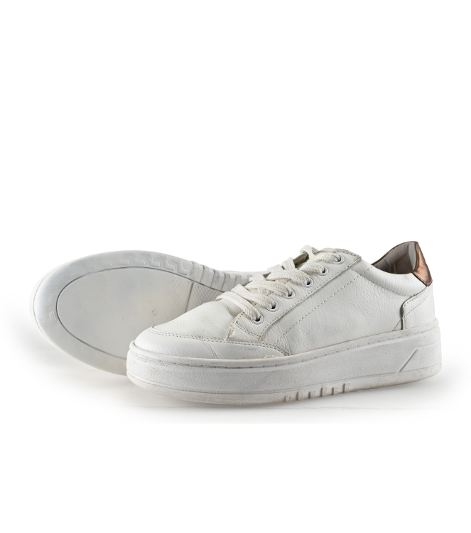Manfield Sneakers