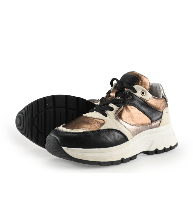 Manfield Sneakers