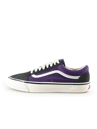 Vans Sneakers Overig 332258
 Maat 47
 